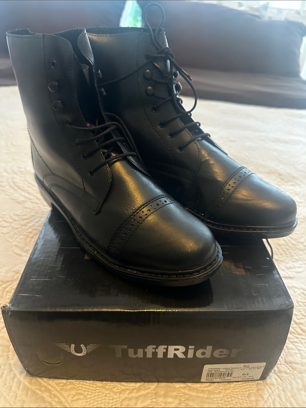 TuffRider Women's Black Lace-Up Ankle Boots sz 10.5